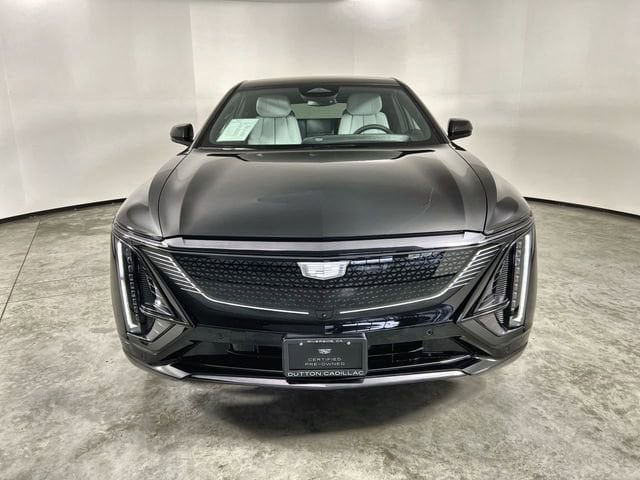 2026 CADILLAC LYRIQ Sport photo 2