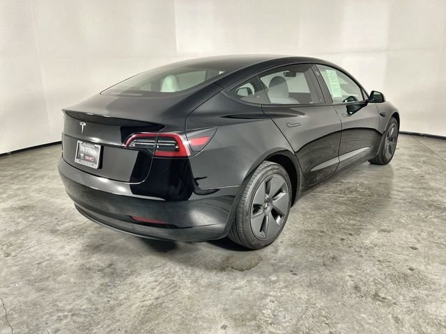 2023 Tesla Model 3 photo 3