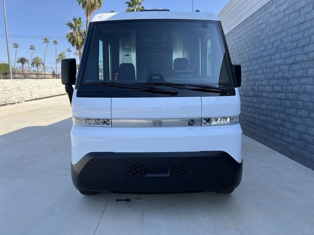 2024 Brightdrop Zevo 400 EJY photo 2