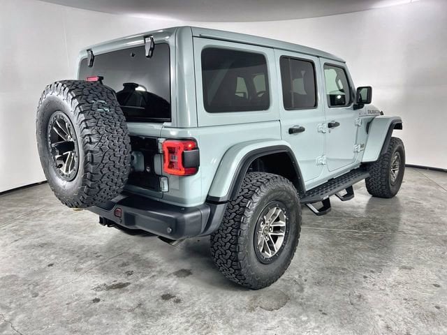 2024 Jeep Wrangler 4-Door Rubicon 392 4x4 photo 3
