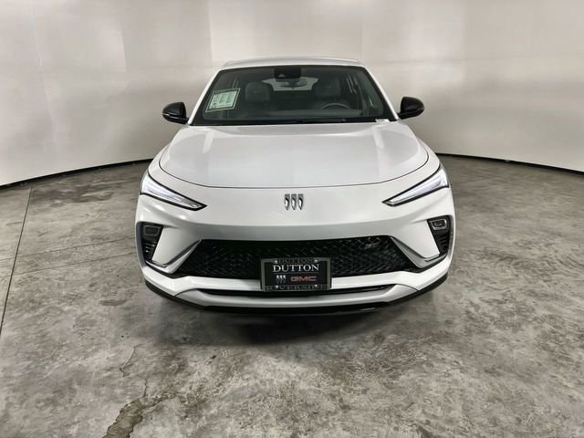 2026 Buick Envista Sport Touring photo 2