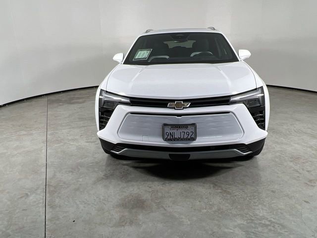 2024 Chevrolet Blazer EV LT photo 2