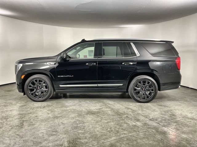 2024 GMC Yukon Denali photo 4