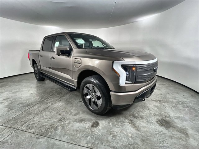 Used 2022 Ford F-150 Lightning Lariat with VIN 1FTVW1EL8NWG10861 for sale in Riverside, CA