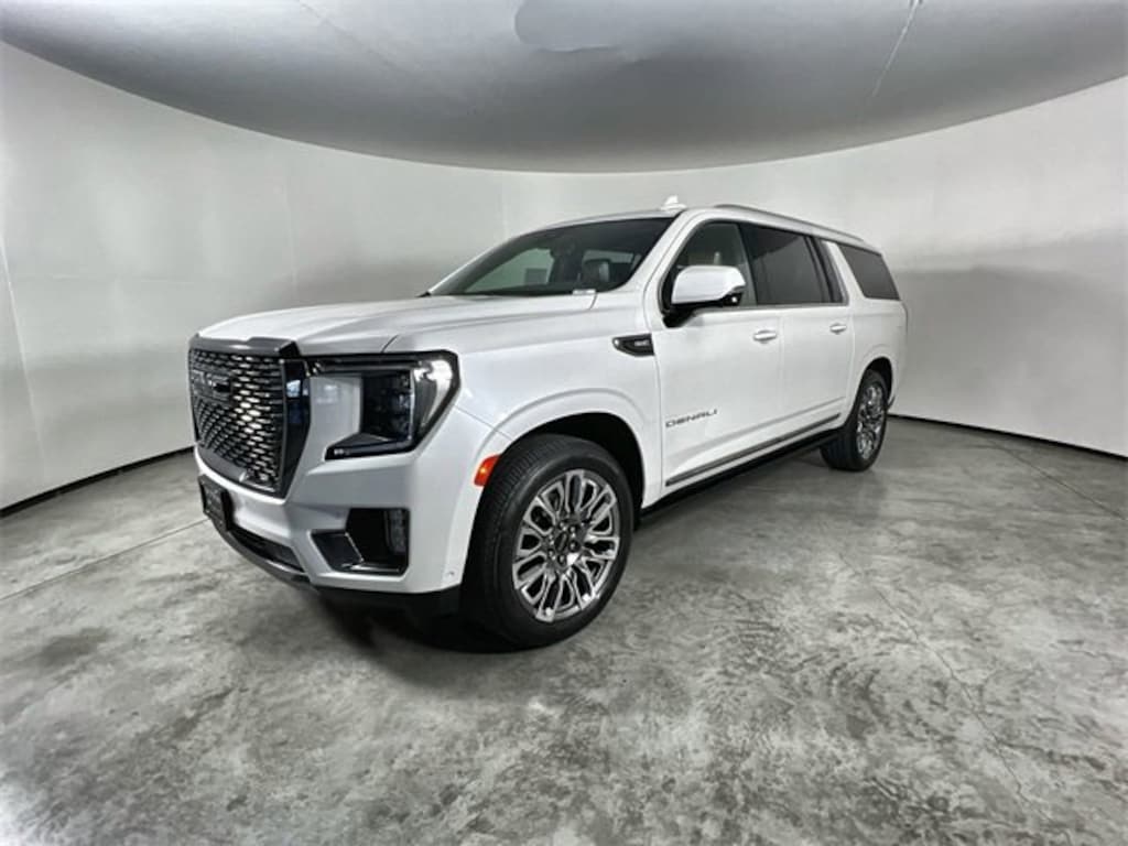 Used 2023 GMC Yukon XL Denali Ultimate SUV