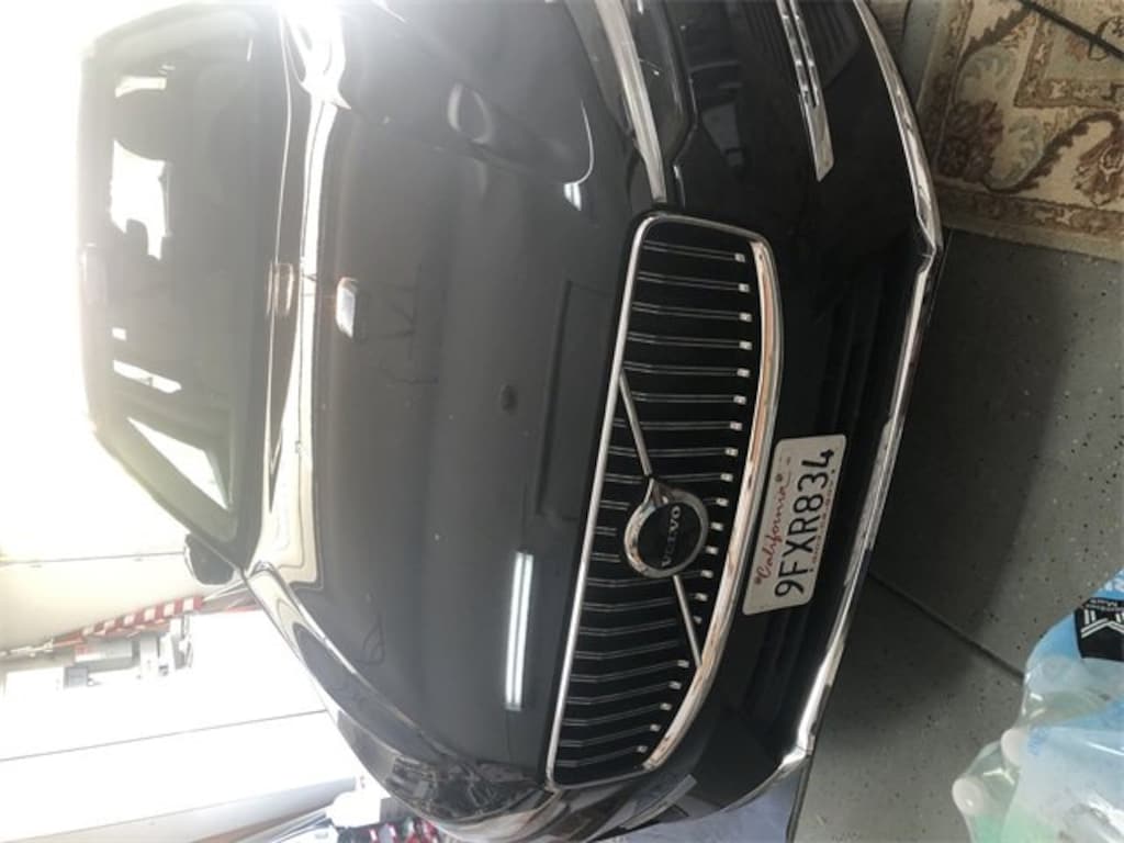 Used 2022 Volvo XC60 Recharge Plug-In Hybrid T8 Inscription Expression SUV