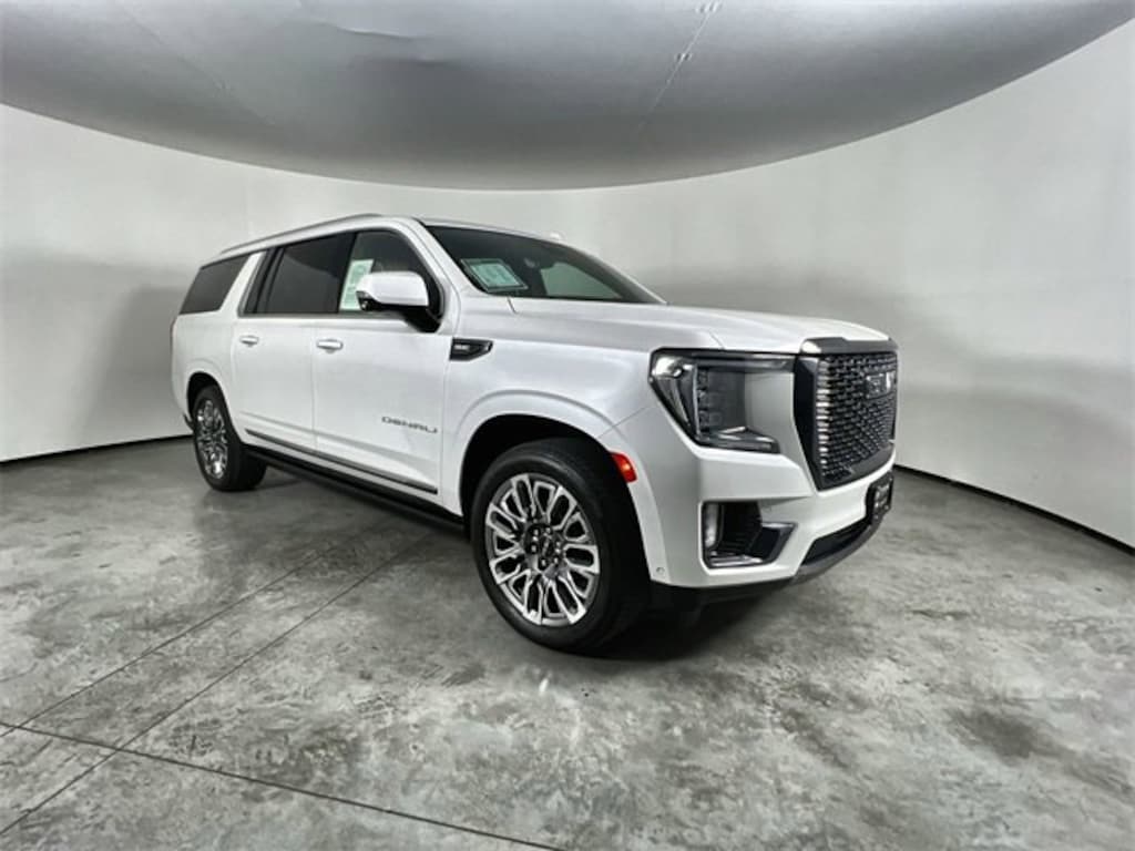 Used 2023 GMC Yukon XL Denali Ultimate SUV