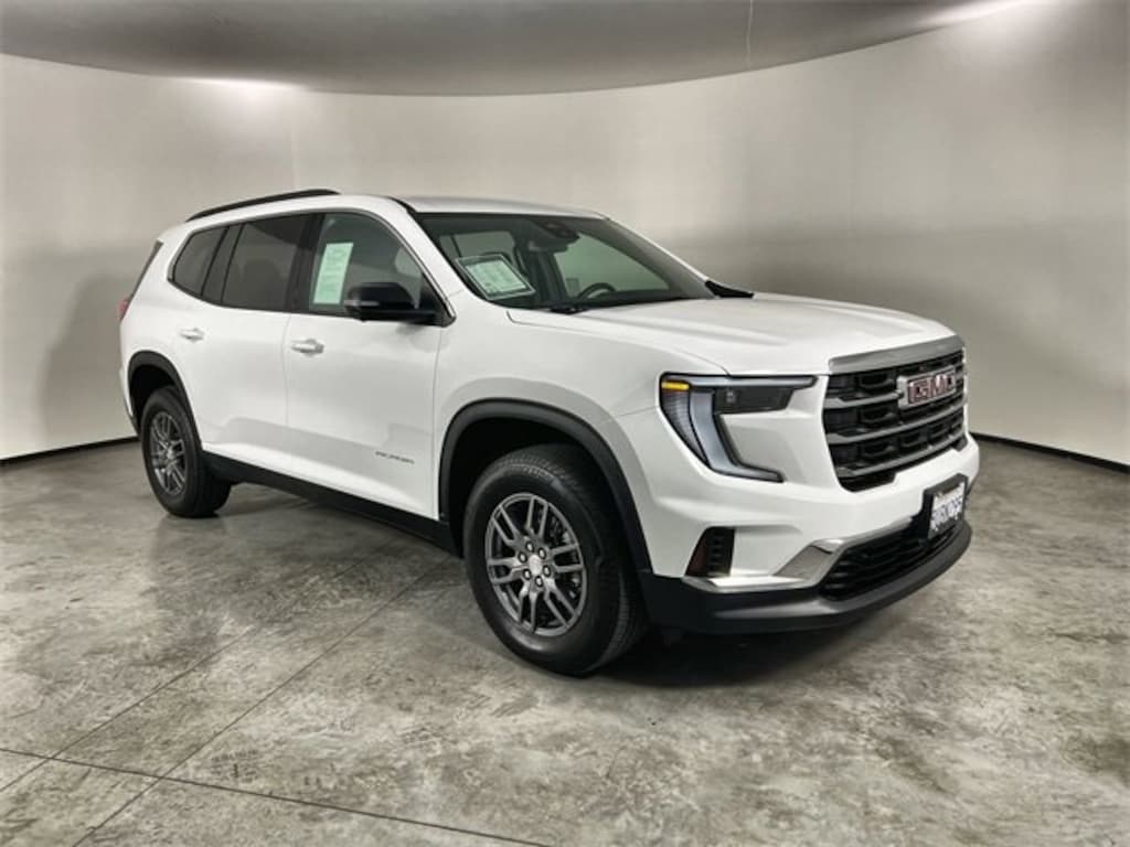 Used 2025 GMC Acadia Elevation SUV