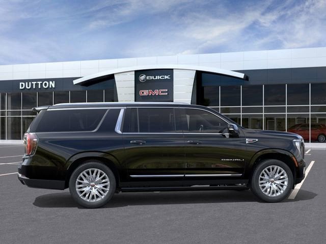 2026 GMC Yukon XL Denali photo 4