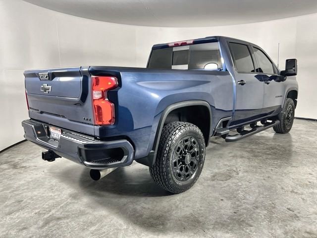 2022 Chevrolet Silverado 2500 HD LTZ photo 3