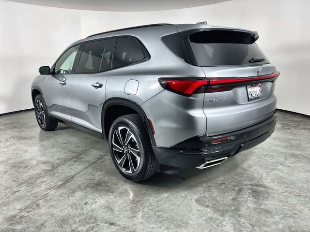 2026 Buick Enclave Sport Touring photo 5