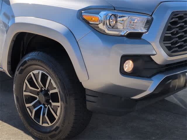 Thumbnail: 2021 Toyota Tacoma - 11
