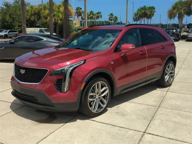 Thumbnail: 2020 Cadillac XT4 - 4