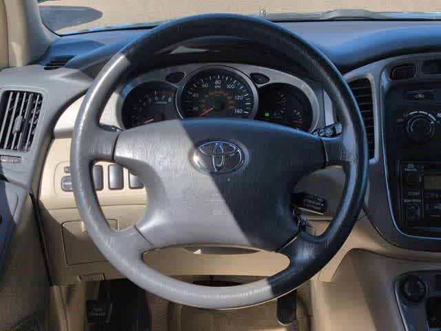 Thumbnail: 2003 Toyota Highlander - 23