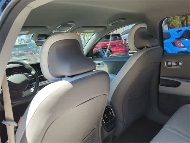 Thumbnail: 2023 Hyundai Ioniq 6 - 19