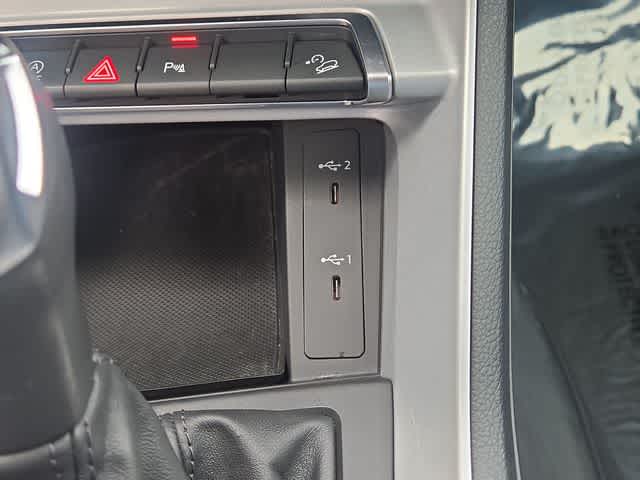 Thumbnail: 2023 Audi Q3 - 30