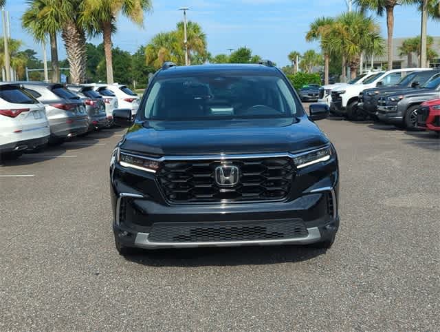 2023 Honda Pilot Touring photo 3