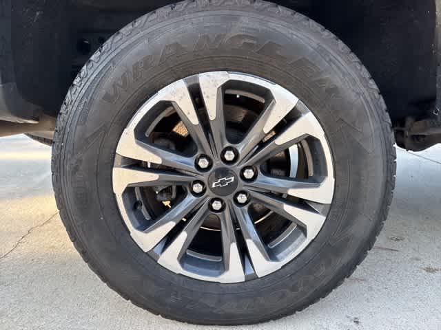 Thumbnail: 2021 Chevrolet Colorado - 8
