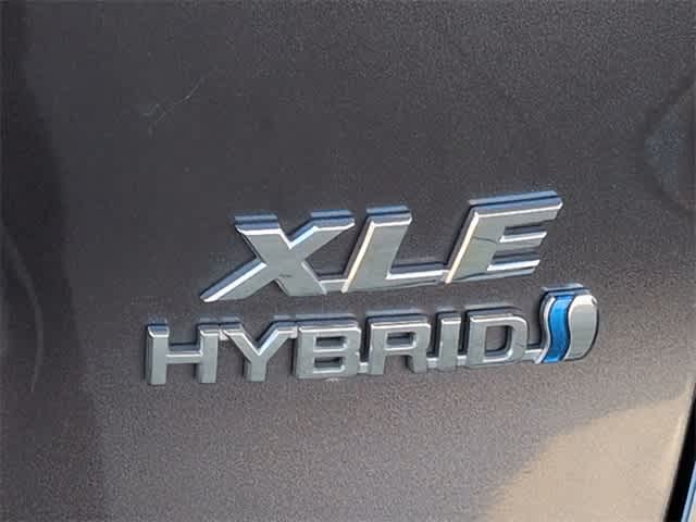 Thumbnail: 2021 Toyota RAV4 - 13