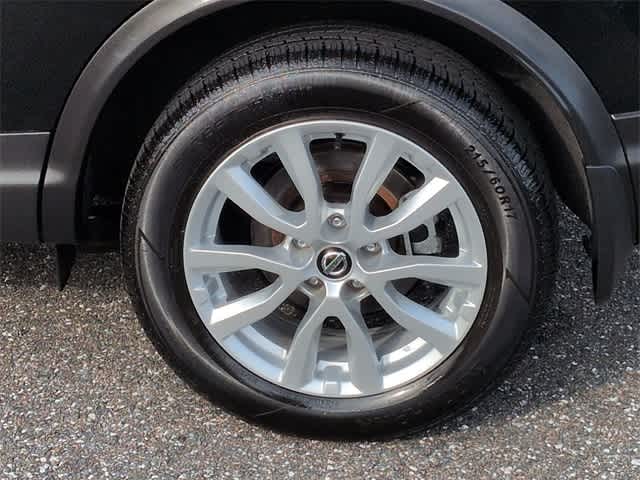 Thumbnail: 2022 Nissan Rogue Sport - 14