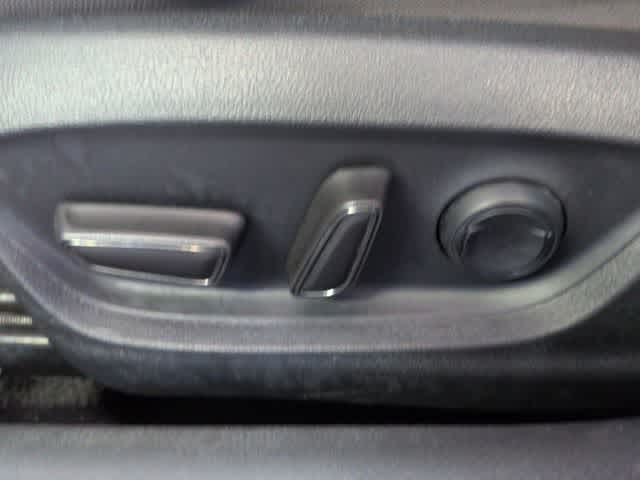 Thumbnail: 2024 Toyota Camry - 18