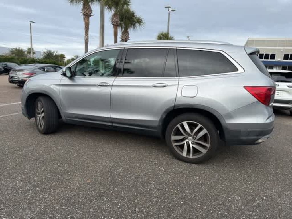 Used 2016 Honda Pilot Touring SUV