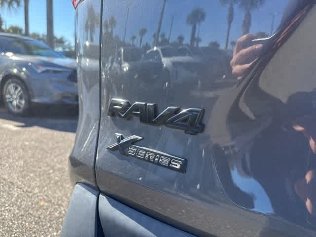 Thumbnail: 2022 Toyota RAV4 - 15