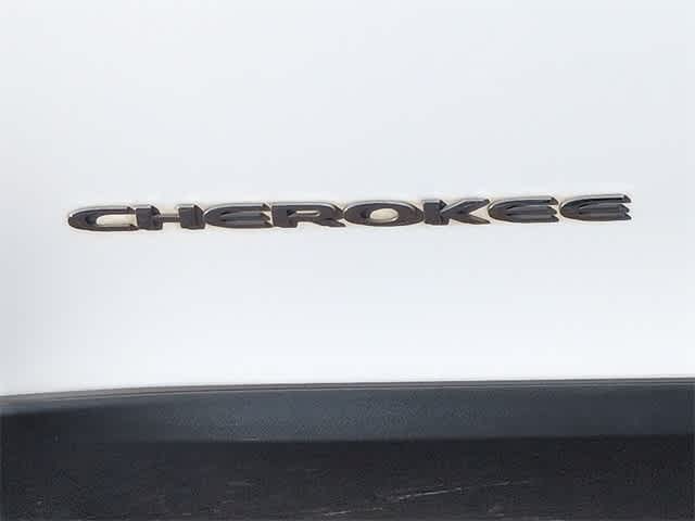 Thumbnail: 2019 Jeep Cherokee - 13