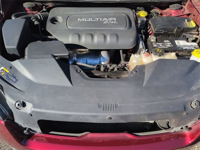 Thumbnail: 2019 Jeep Cherokee - 15