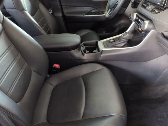 Thumbnail: 2021 Toyota RAV4 - 24