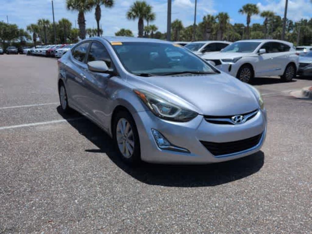 Used 2015 Hyundai Elantra SE Sedan