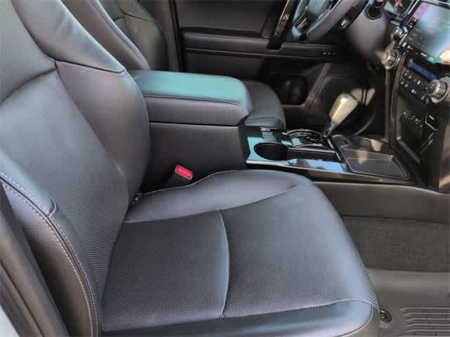 Thumbnail: 2020 Toyota 4Runner - 24