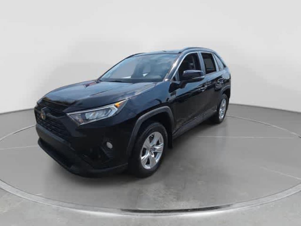 Used 2019 Toyota RAV4 XLE SUV