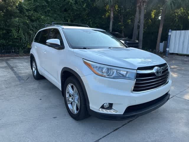 Thumbnail: 2016 Toyota Highlander - 4