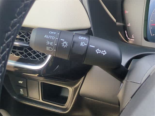 Thumbnail: 2025 Acura ADX - 29