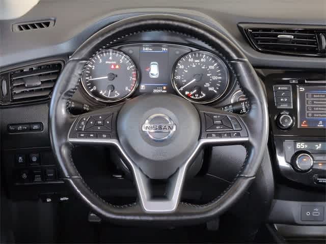 Thumbnail: 2022 Nissan Rogue Sport - 23