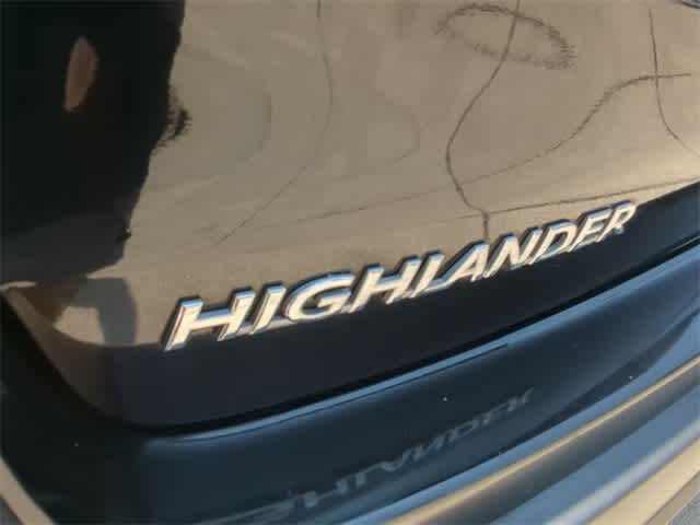Thumbnail: 2016 Toyota Highlander - 12