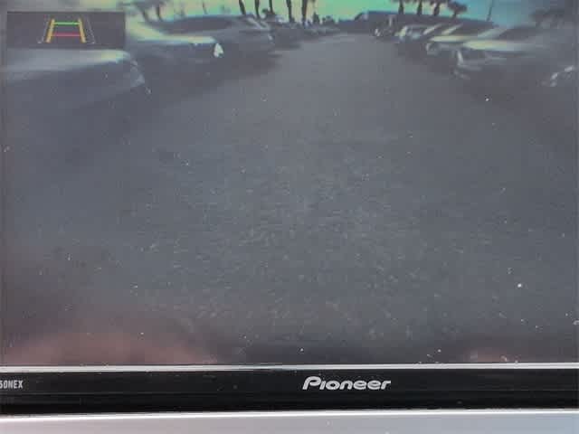 Thumbnail: 2015 Nissan Titan - 31