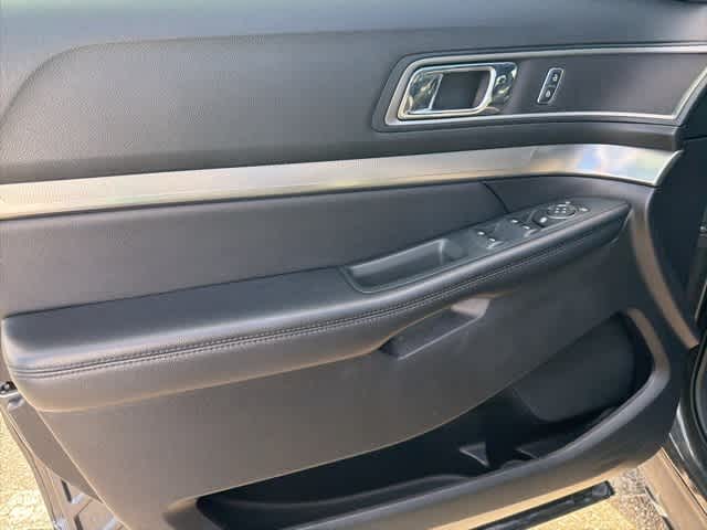 Thumbnail: 2019 Ford Explorer - 11