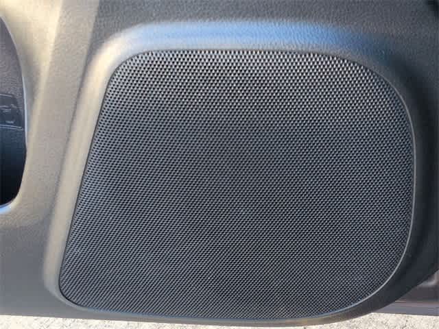 Thumbnail: 2017 Toyota 4Runner - 31