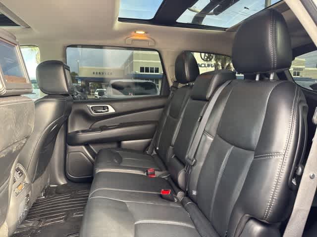 Thumbnail: 2017 Nissan Pathfinder - 15