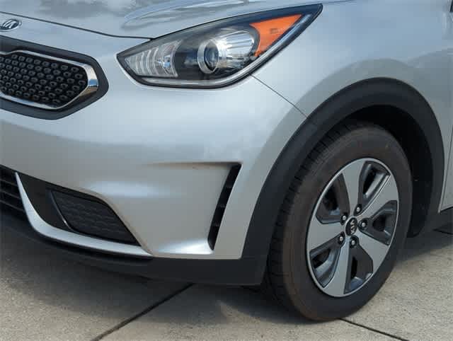 Thumbnail: 2018 Kia Niro - 11