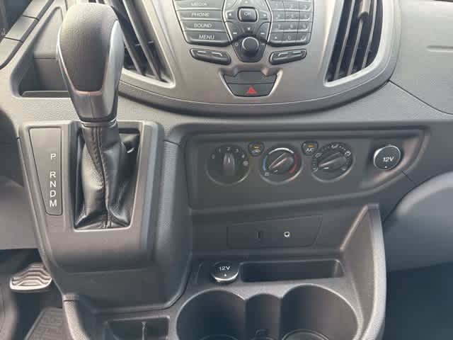 Thumbnail: 2015 Ford Transit Series - 23