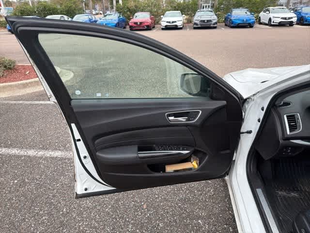 Thumbnail: 2018 Acura TLX - 9