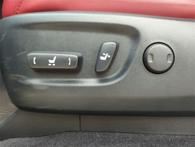 Thumbnail: 2023 Lexus GX - 18