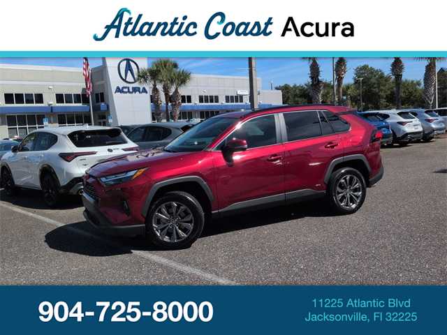 2022 Toyota RAV4 XLE Premium's photo