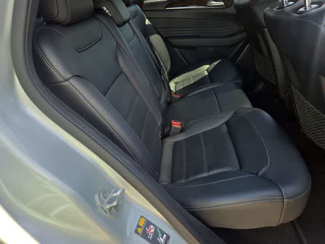 Thumbnail: 2016 Mercedes-Benz GLE - 21