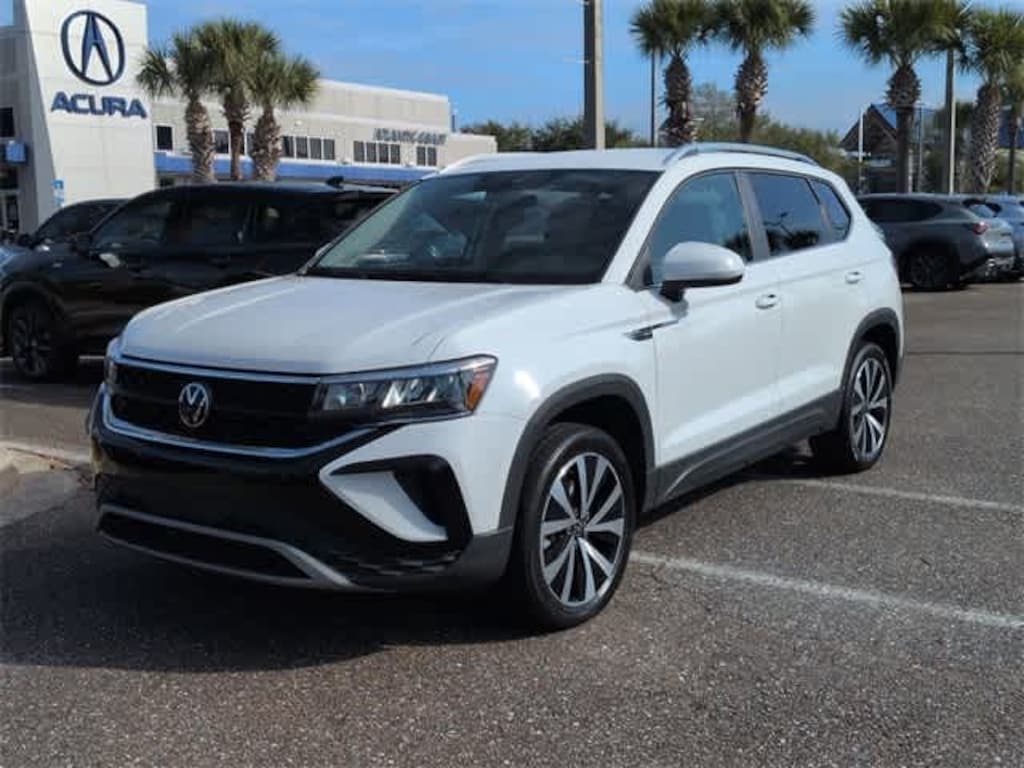 Used 2024 Volkswagen Taos SE SUV