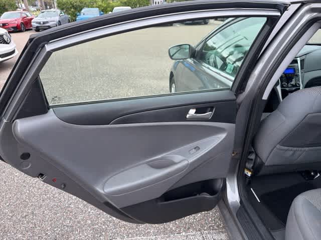 Thumbnail: 2012 Hyundai Sonata - 11