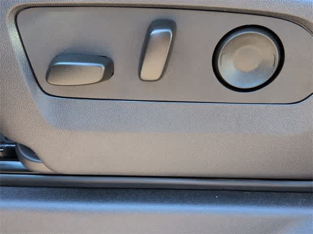 Thumbnail: 2024 Chevrolet Silverado 1500 - 18